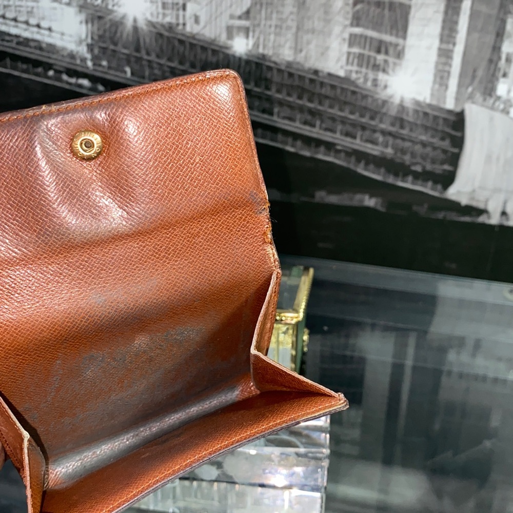 Authentic Vintage Louis Vuitton Monogram Elise Wallet - Picture 13 of 16